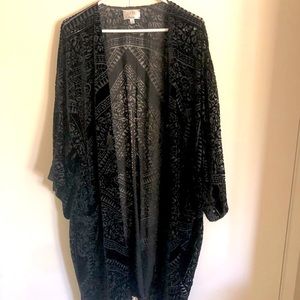 Johnny Was burnout velvet kimono/duster size XL